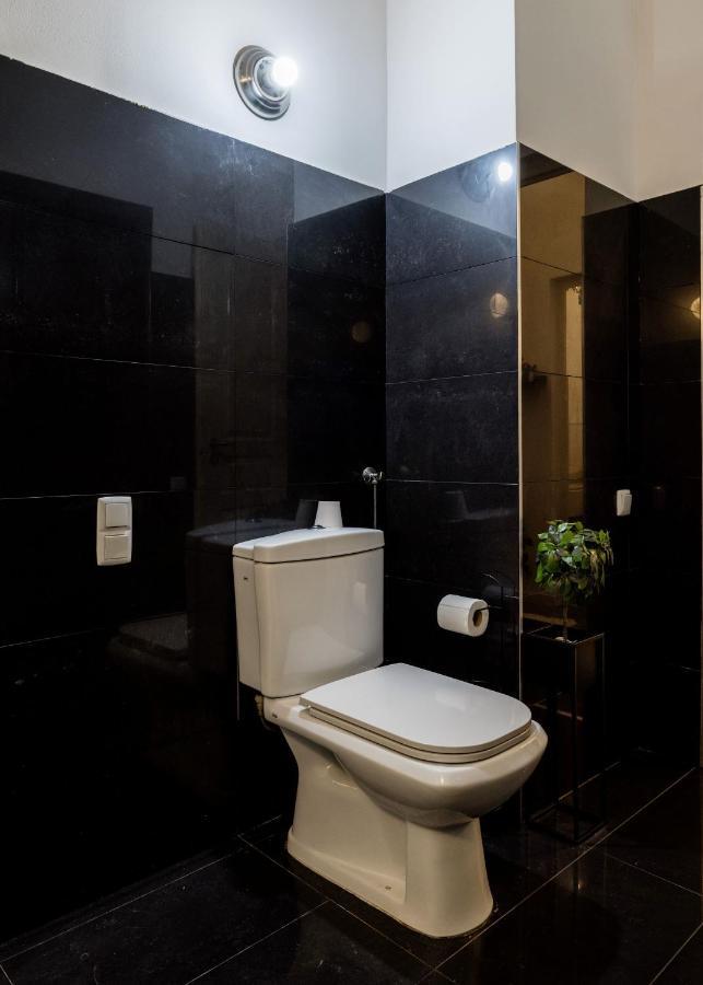 Spacious Apartment Almassy Budapest Luaran gambar