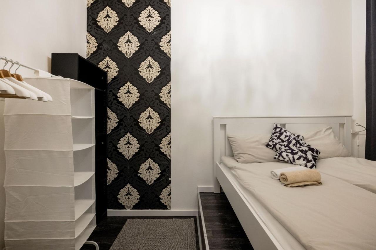 Spacious Apartment Almassy Budapest Luaran gambar